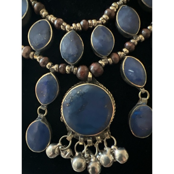 Lapis Lazuli silver tone bib necklace. - Picture 3 of 5